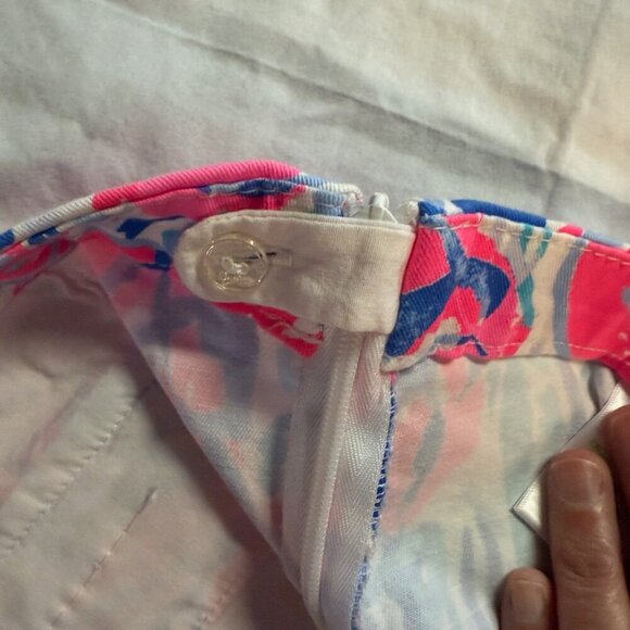 Lilly Pulitzer Hazelle Stretch Shorts 8 Cosmic Coral Cracked Up EUC - Picture 3 of 14